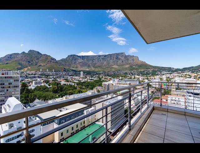3 BEDROOM APARTMENT RENTED IN CAPE TOWN CITY CENTRE